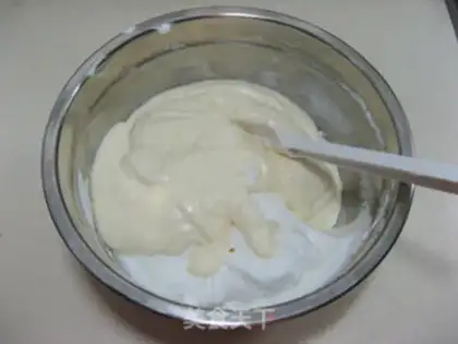 Make Peache cake rolls step 7