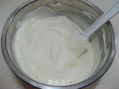 Make Peache cake rolls step 8
