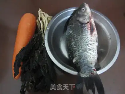 Make Carrot and fish soup step 0
