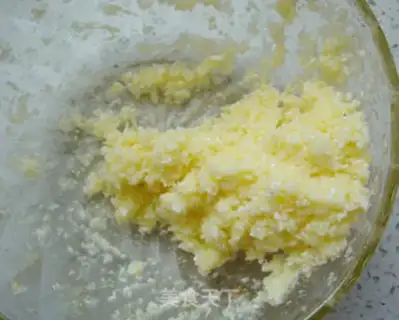 Make Cranberry egg soup step 2