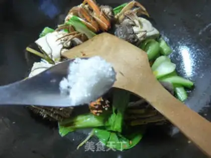 Make Crabs in green step 7