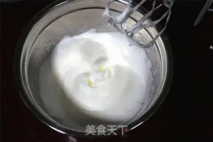 Make Tea-colored cake rolls step 13