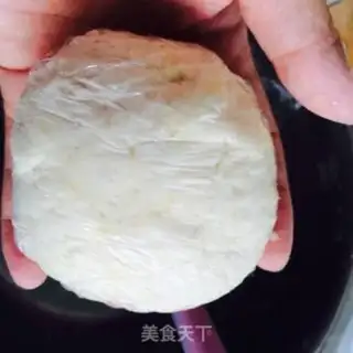 Make Soccer shrimp pie step 2
