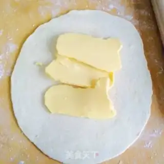 Make Soccer shrimp pie step 5