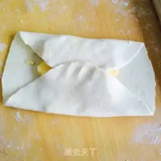 Make Soccer shrimp pie step 6