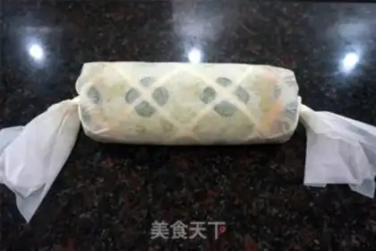 Make Tea-colored cake rolls step 19