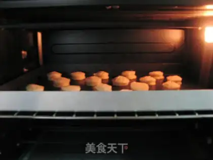 Make Pineapple puff step 15