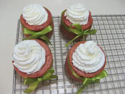 Make Cake with cream step 13