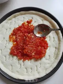 Make Spicy tuna pizza step 4