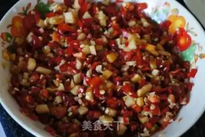 Make Pepper chopping fish head step 4