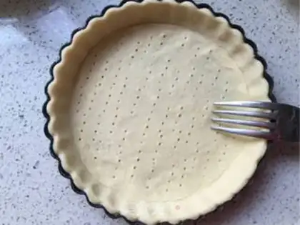 Make Soccer apple pie step 18