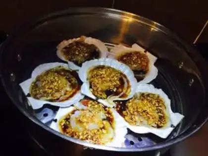 Make Garlic scallops step 2