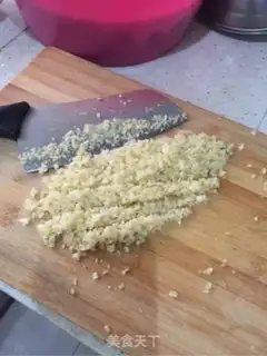 Make Garlic lobster step 2