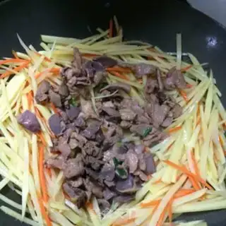 Make Chicken and potatoes and carrots step 4
