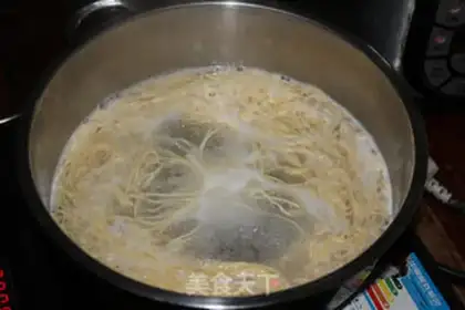 Make Colored ice cream step 5