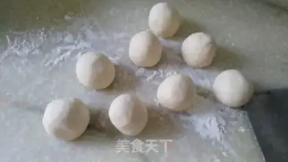 Make Sausage roll step 5