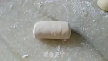 Make Sausage roll step 8