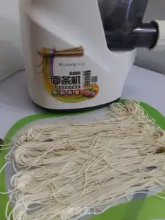 Make Noodle pizza step 3