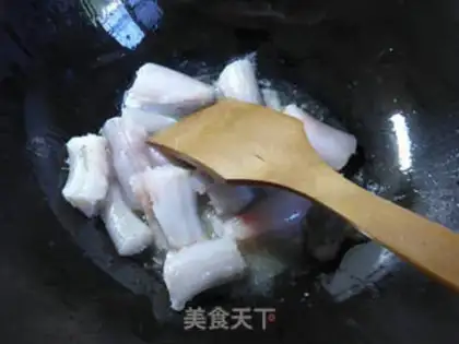 Make Spinach shrimp soup step 2