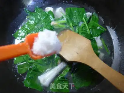 Make Spinach shrimp soup step 5