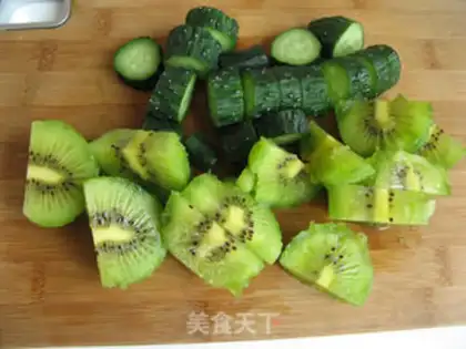 Make Quaffle juice step 1