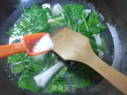 Make Spinach shrimp soup step 6