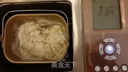 Make Double-colour tea toast step 1