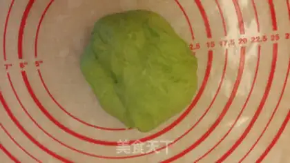 Make Double-colour tea toast step 4