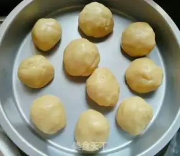 Make Lotus souffle step 6