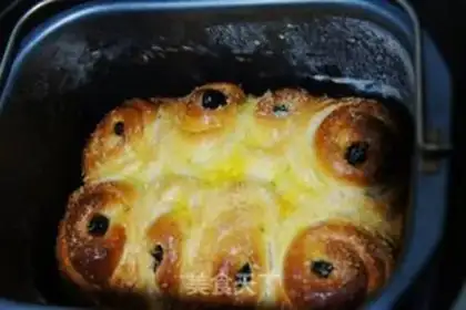 Make Flower bread step 7