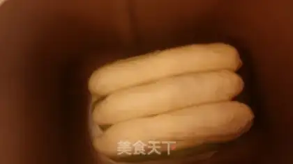 Make Double-colour tea toast step 13
