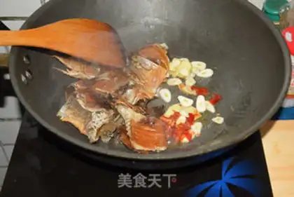 Make Delicious dried fish step 7