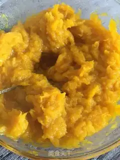 Make Pumpkin corn paste step 2