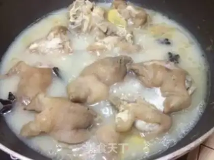 Make Soy pig hoofs step 0