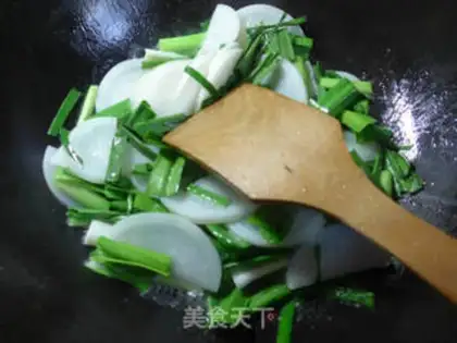 Make Garlic and radish step 3