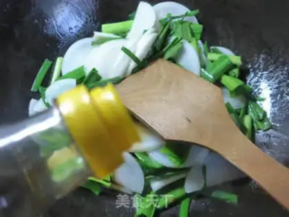 Make Garlic and radish step 4