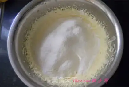 Make Cheese souffles step 3