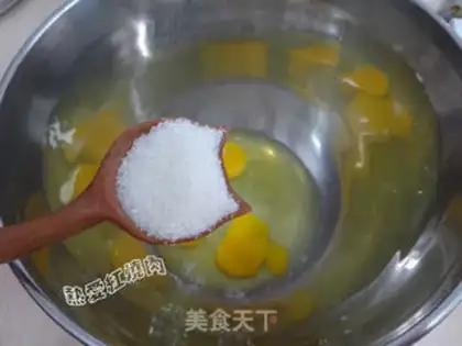Make Coco cream fruit cake step 2