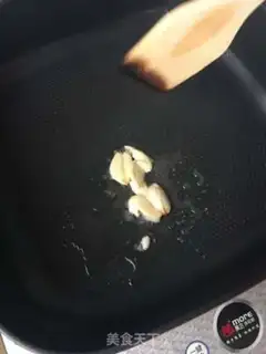 Make Tomato chicken. Noodles step 7