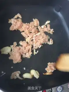 Make Tomato chicken. Noodles step 8