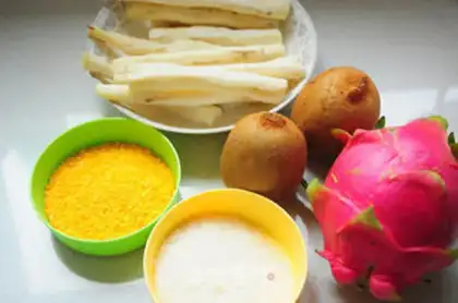 Make Fruit and vegetable cotton towers step 1