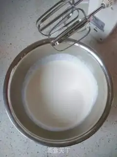 Make Pomegranate cream cake step 10