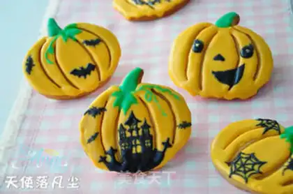 Make Halloween icing pumpkin cookies step 14