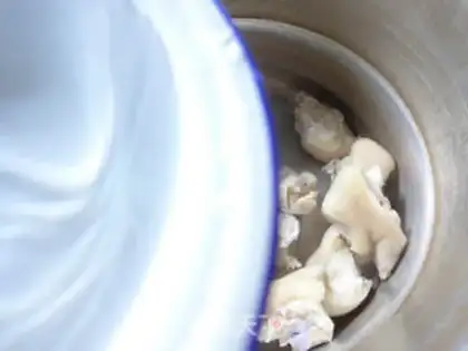 Make Water boils pigs