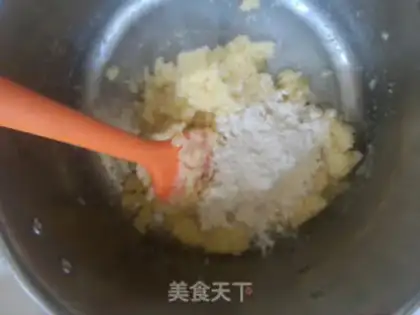 Make Chocolate coconut mooncake step 5