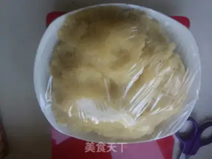 Make Chocolate coconut mooncake step 6