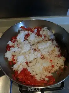 Make Red Vegetable fried rice step 4