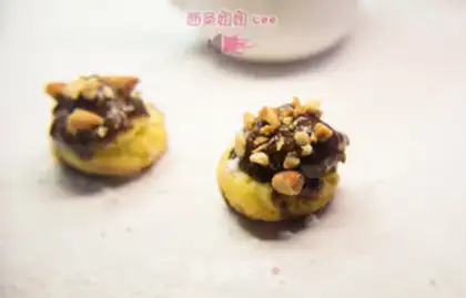 Make French chocolate muff step 9