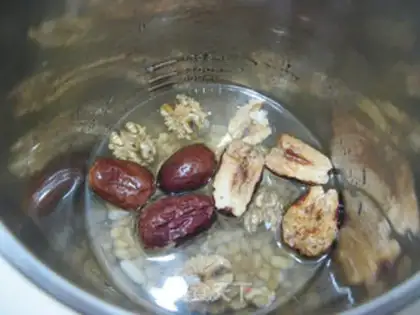 Make Peach dates, peanut beans step 2