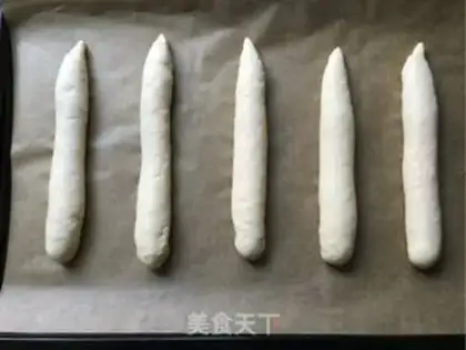 Make caterpillar bean bread step 13